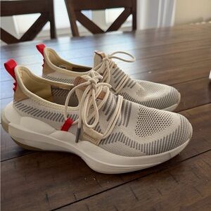 Sorel Women's Explorer Defy Low Sneaker